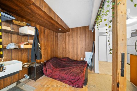 Photo 12 at 734 - 10 Laidlaw Street, South Parkdale, Toronto