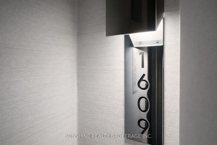 Photo 7 at 1609 - 42 Charles Street E, Yonge Corridor, Toronto