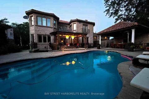 Photo 2 at 2334 Hammond Road, Sheridan, Mississauga