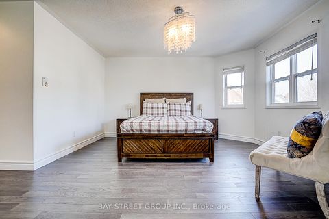 Photo 19 at 68 Woodroof Crescent, Bayview Wellington, Aurora