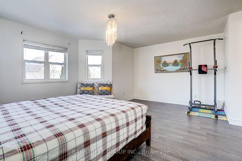 Photo 21 at 68 Woodroof Crescent, Bayview Wellington, Aurora