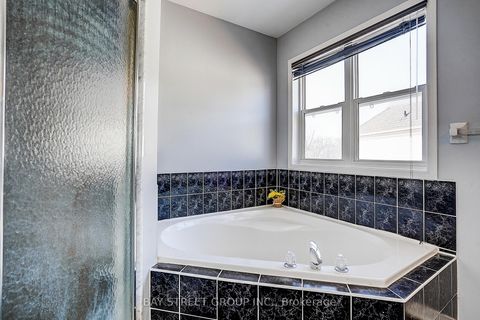 Photo 24 at 68 Woodroof Crescent, Bayview Wellington, Aurora