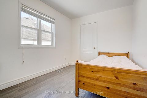 Photo 25 at 68 Woodroof Crescent, Bayview Wellington, Aurora