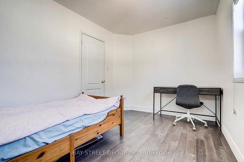 Photo 26 at 68 Woodroof Crescent, Bayview Wellington, Aurora