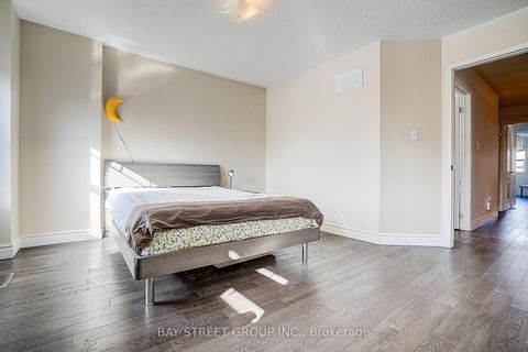 Photo 28 at 68 Woodroof Crescent, Bayview Wellington, Aurora