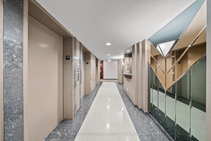 Photo 4 at 1211 - 28 Hollywood Avenue, Willowdale East, Toronto