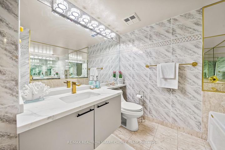 Photo 29 at 1211 - 28 Hollywood Avenue, Willowdale East, Toronto