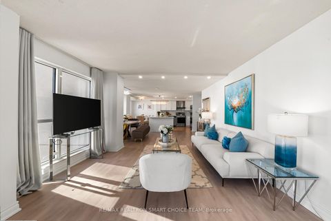 Photo 14 at 1211 - 28 Hollywood Avenue, Willowdale East, Toronto