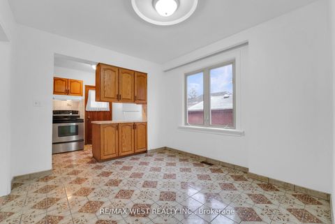 Photo 5 at 151 Ascot Avenue, Davenport, Toronto