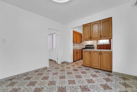 Photo 6 at 151 Ascot Avenue, Davenport, Toronto