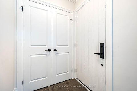 Photo 9 at 41 Ash Crescent, Long Branch, Toronto