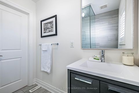 Photo 31 at 41 Ash Crescent, Long Branch, Toronto