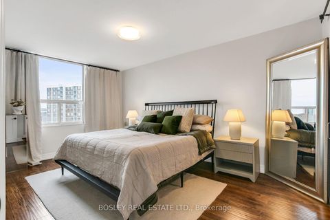 Photo 18 at 1411 - 10 Edgecliff Golfway, Flemingdon Park, Toronto