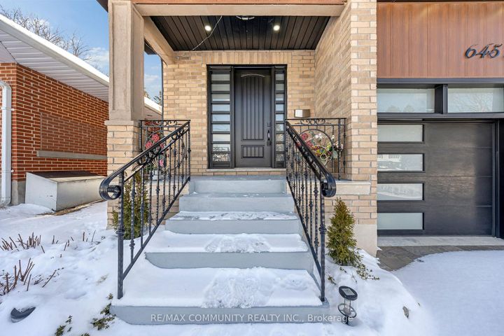 Photo 4 at 645 Fraser Avenue, McLaughlin, Oshawa