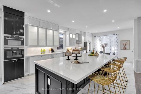 Photo 17 at 645 Fraser Avenue, McLaughlin, Oshawa