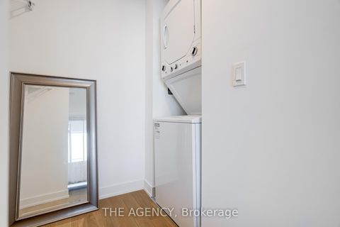 Photo 14 at 2214 - 25 Richmond Street E, Yonge Corridor, Toronto