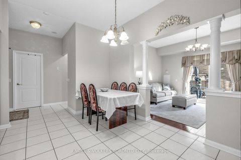 Photo 5 at 105 - 2506 Rutherford Road, Maple, Vaughan