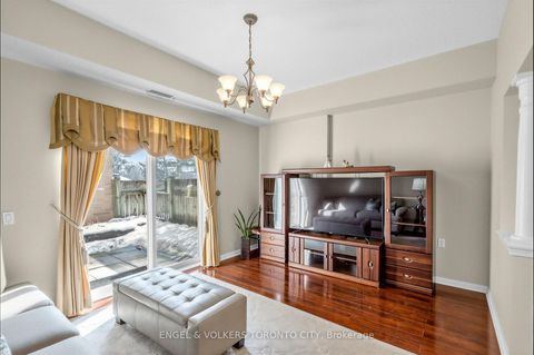 Photo 8 at 105 - 2506 Rutherford Road, Maple, Vaughan
