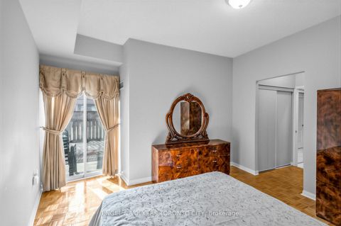 Photo 18 at 105 - 2506 Rutherford Road, Maple, Vaughan