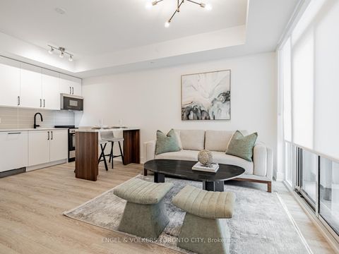 Photo 4 at 249 - 2075 King Road, King City, King