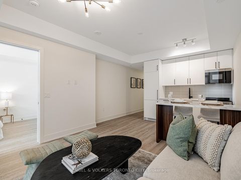 Photo 8 at 249 - 2075 King Road, King City, King