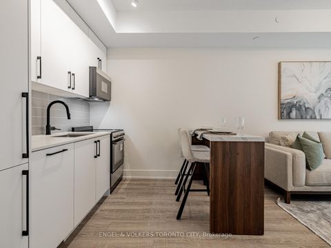 Photo 11 at 249 - 2075 King Road, King City, King