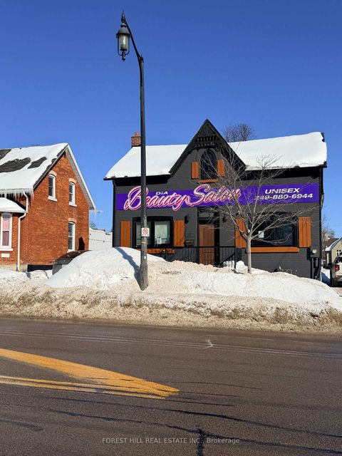 Photo 1 at 89 Toronto Street, City Centre, Barrie