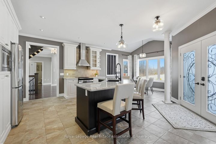 Photo 16 at 100 Chesswood Trail, Rural Flamborough, Hamilton