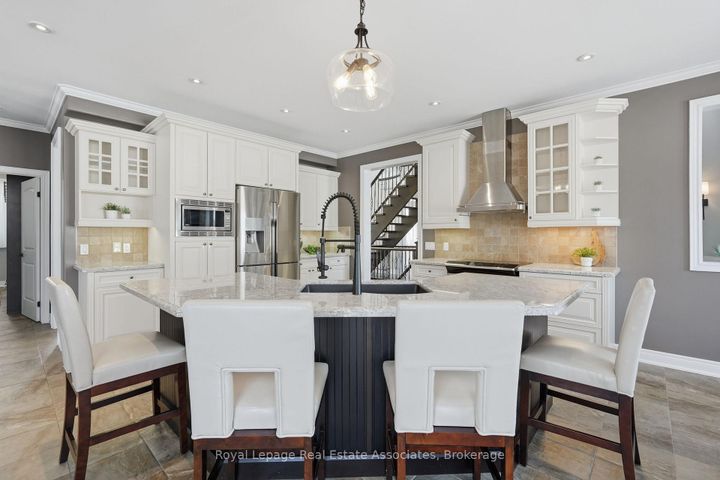 Photo 17 at 100 Chesswood Trail, Rural Flamborough, Hamilton