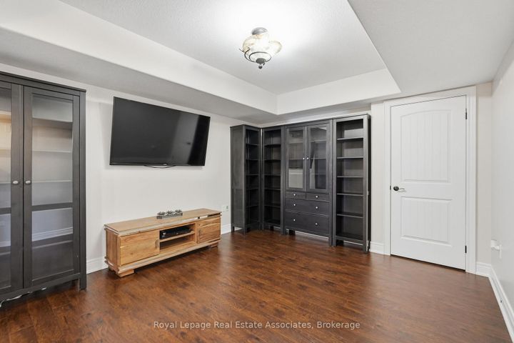 Photo 42 at 100 Chesswood Trail, Rural Flamborough, Hamilton