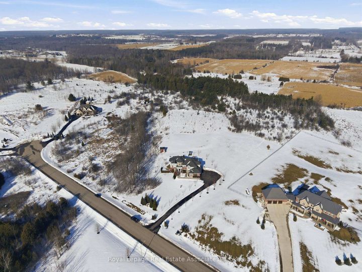 Photo 47 at 100 Chesswood Trail, Rural Flamborough, Hamilton