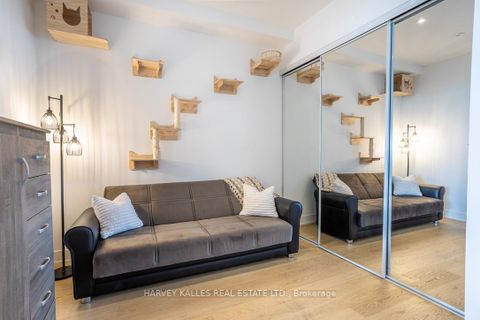 Photo 18 at 1013 - 111 St Clair Avenue W, St. Clair, Toronto