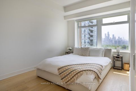 Photo 20 at 1013 - 111 St Clair Avenue W, St. Clair, Toronto