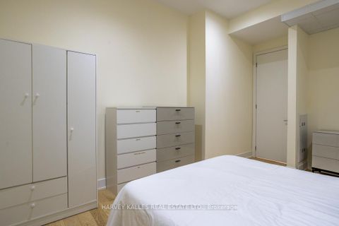 Photo 32 at 1013 - 111 St Clair Avenue W, St. Clair, Toronto