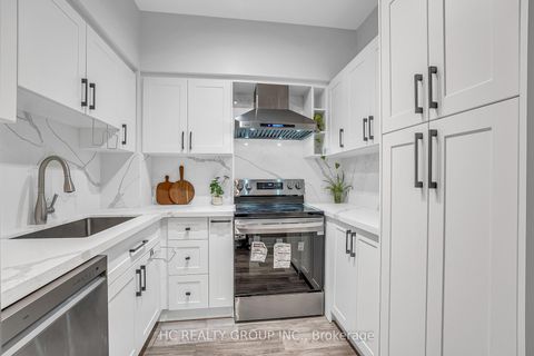 Photo 6 at Ph201 - 38 Lee Centre Drive, Woburn, Toronto