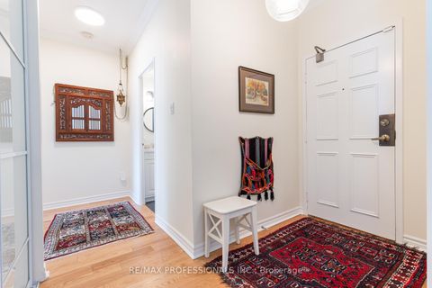 Photo 3 at 503 - 86 Gloucester Street, Yonge Corridor, Toronto