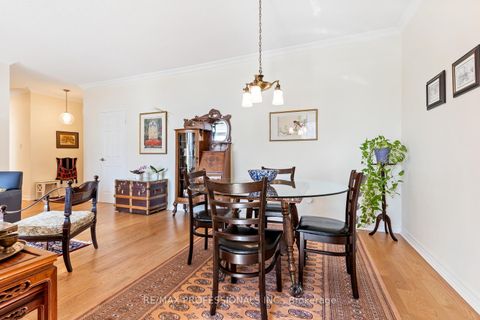 Photo 9 at 503 - 86 Gloucester Street, Yonge Corridor, Toronto