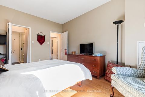 Photo 20 at 503 - 86 Gloucester Street, Yonge Corridor, Toronto