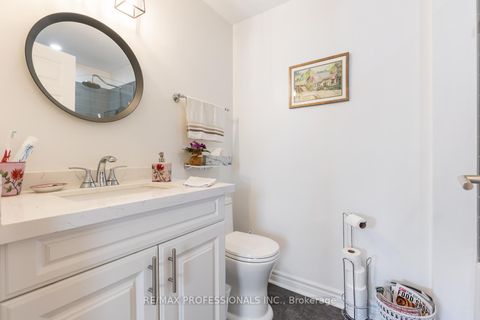 Photo 24 at 503 - 86 Gloucester Street, Yonge Corridor, Toronto