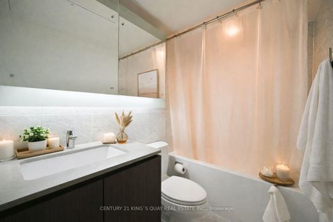 Photo 7 at 510 - 70 Queens Wharf Road, Waterfront Communities C1, Toronto
