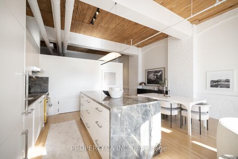 Photo 11 at 409 - 993 Queen Street W, Bellwoods, Toronto