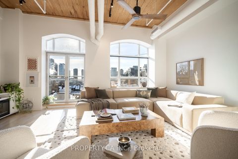 Photo 14 at 409 - 993 Queen Street W, Bellwoods, Toronto