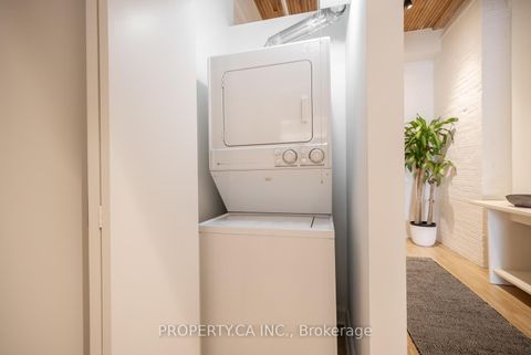 Photo 34 at 409 - 993 Queen Street W, Bellwoods, Toronto