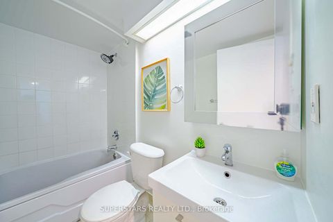 Photo 8 at PH16 - 65 Scadding Avenue, Waterfront Communities C8, Toronto