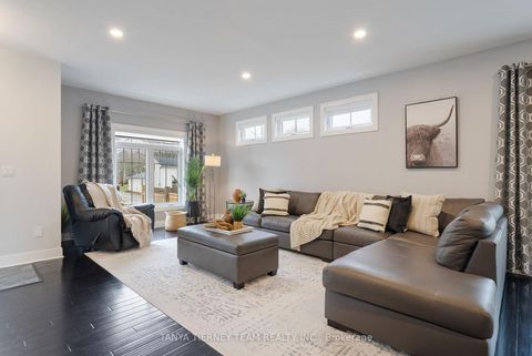 Photo 11 at 1 Centre Street W, Brooklin, Whitby