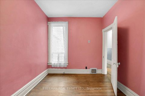 Photo 15 at 116 Brunswick Avenue, University, Toronto