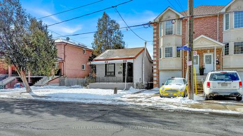 Photo 9 at 38 Hilldale Road, Smythe, Toronto