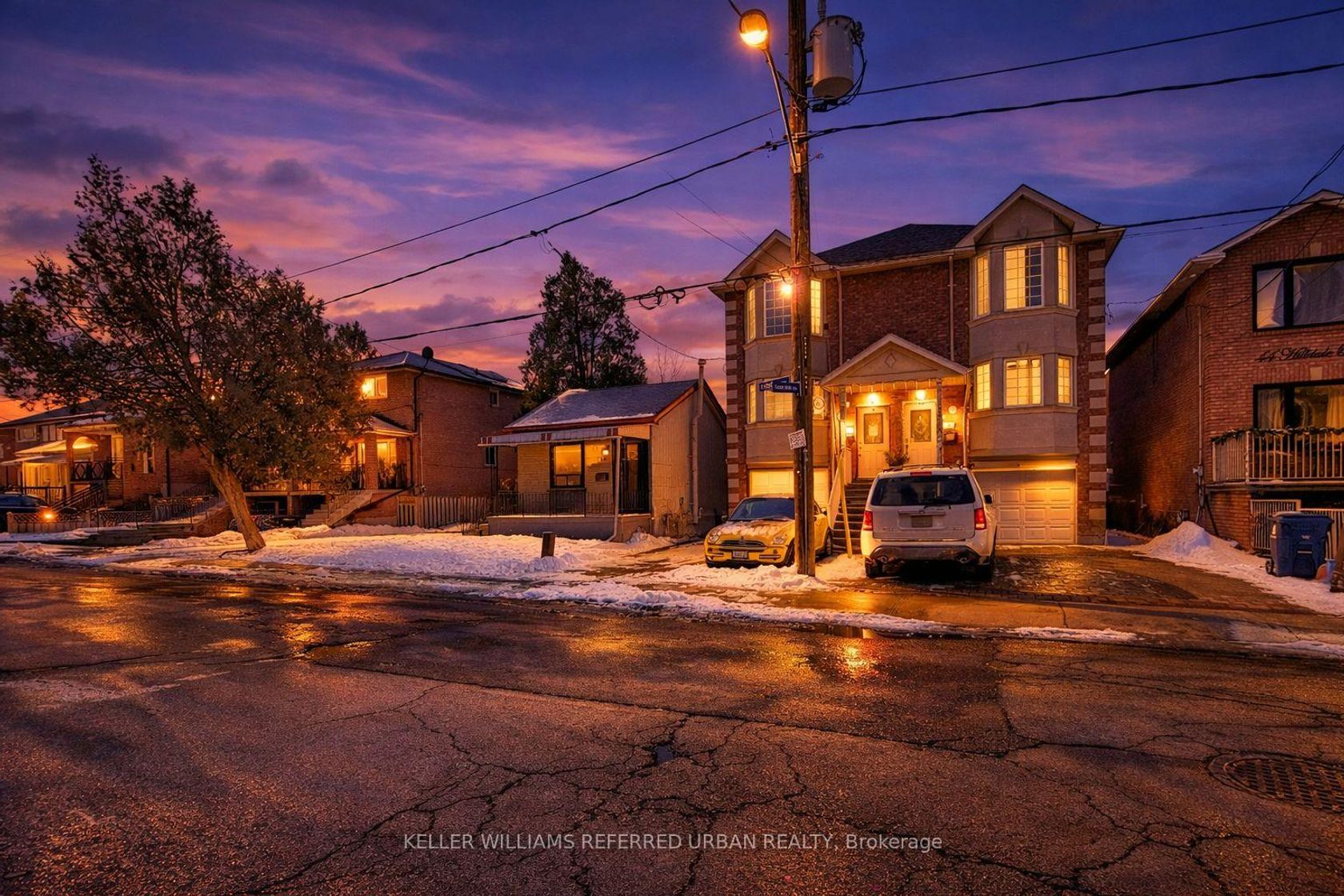 38 Hilldale Road, Smythe, Toronto 