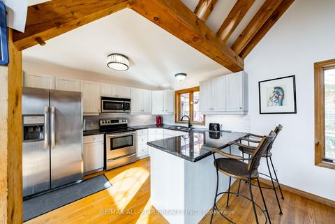 Photo 11 at 100 Snow Ridge Court, Raglan, Oshawa