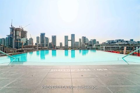 Photo 19 at 623 - 560 King Street W, Waterfront Communities C1, Toronto